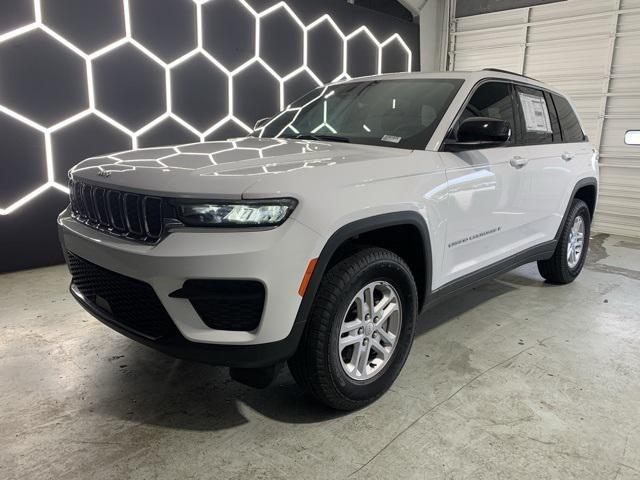 new 2025 Jeep Grand Cherokee car, priced at $37,188