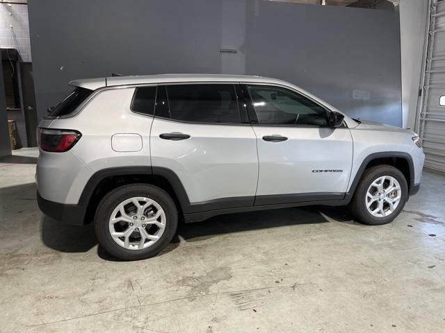 new 2024 Jeep Compass car, priced at $26,090