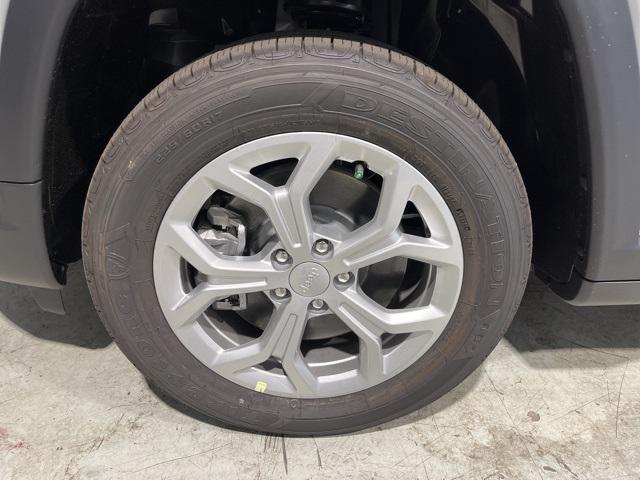 new 2024 Jeep Compass car, priced at $25,380