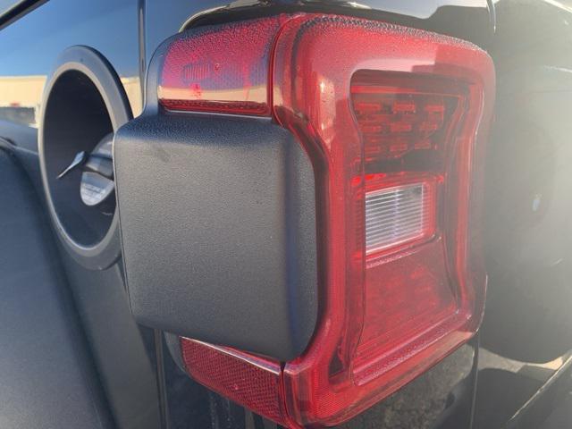 new 2025 Jeep Wrangler car, priced at $47,923