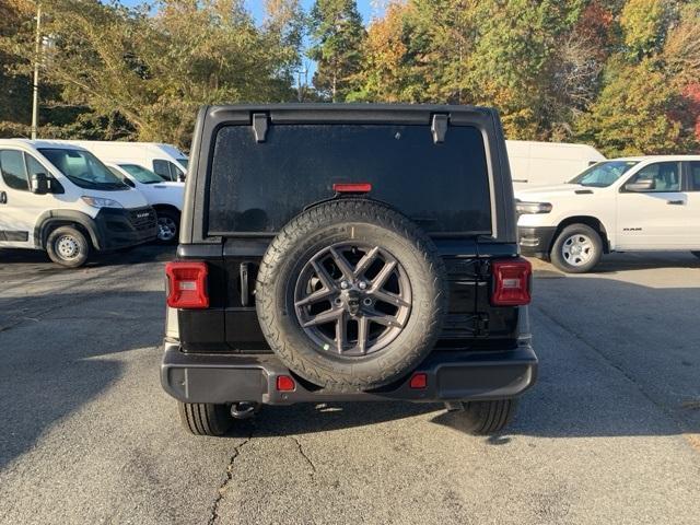 new 2025 Jeep Wrangler car, priced at $48,690