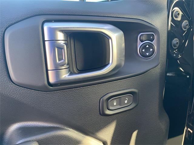new 2025 Jeep Wrangler car, priced at $47,440