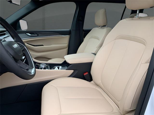 new 2025 Jeep Grand Cherokee L car, priced at $49,159