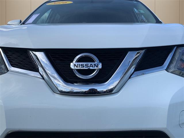 used 2016 Nissan Rogue car, priced at $12,500