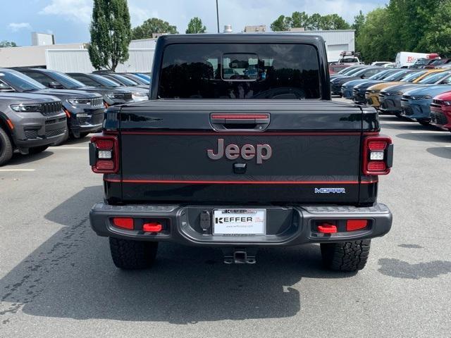 new 2024 Jeep Gladiator car, priced at $60,971