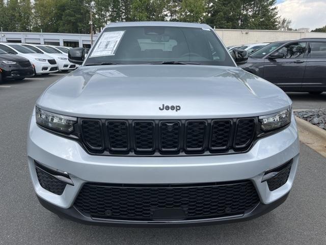 new 2025 Jeep Grand Cherokee car, priced at $50,955