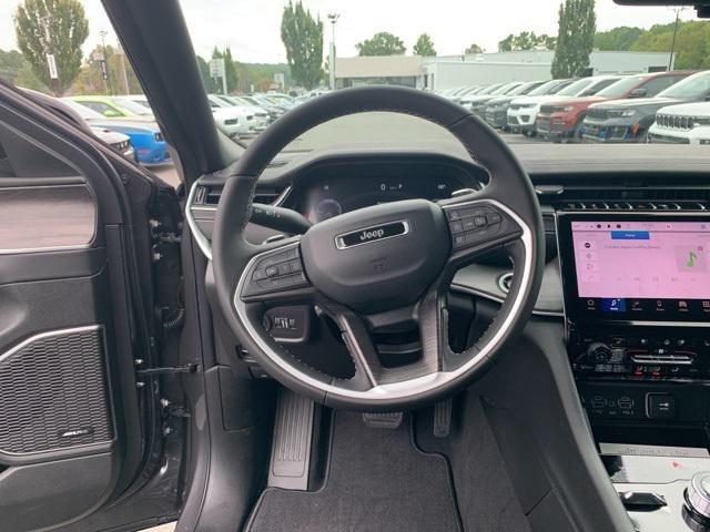 new 2025 Jeep Grand Cherokee L car, priced at $52,433