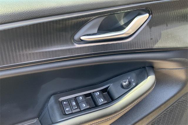 used 2024 Jeep Grand Cherokee L car, priced at $30,497