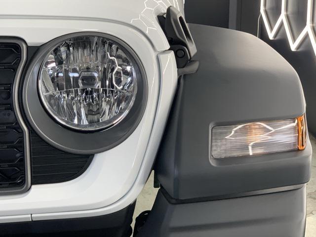 new 2025 Jeep Wrangler car, priced at $42,199