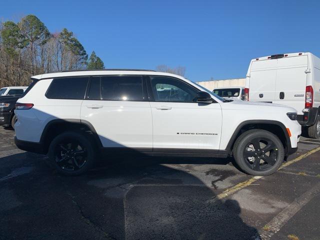 new 2025 Jeep Grand Cherokee L car, priced at $46,106