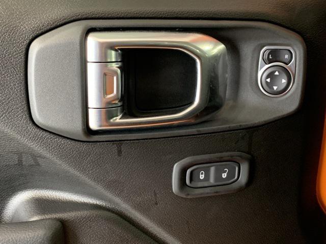 new 2025 Jeep Wrangler car, priced at $44,604