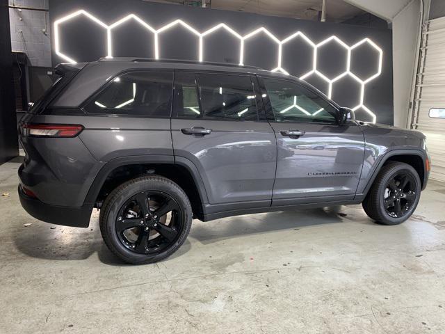 new 2025 Jeep Grand Cherokee car, priced at $52,116
