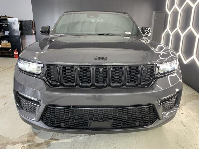 new 2025 Jeep Grand Cherokee car, priced at $52,116