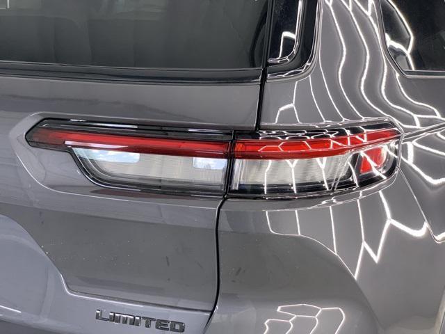 new 2025 Jeep Grand Cherokee L car, priced at $50,082