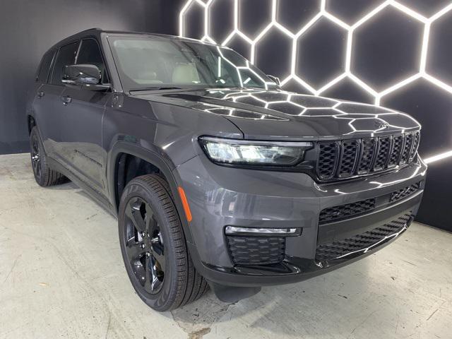 new 2025 Jeep Grand Cherokee L car, priced at $50,082