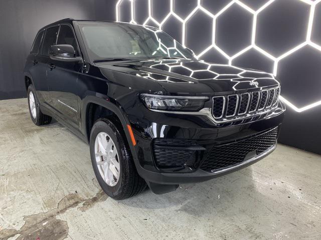 new 2025 Jeep Grand Cherokee car, priced at $40,817