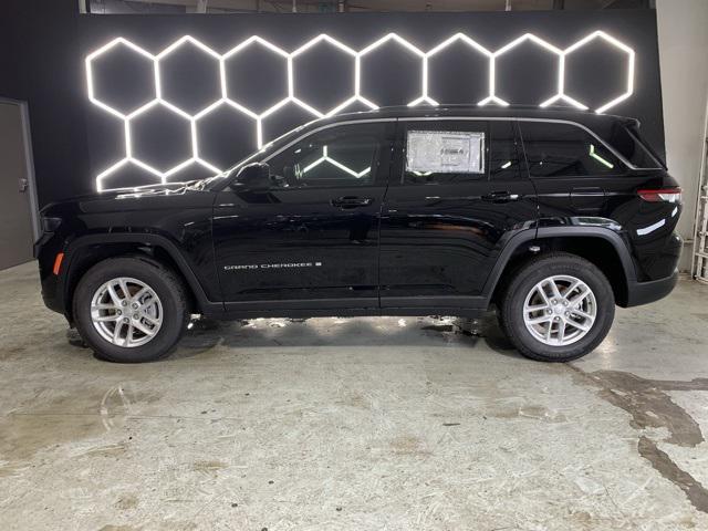 new 2025 Jeep Grand Cherokee car, priced at $40,817