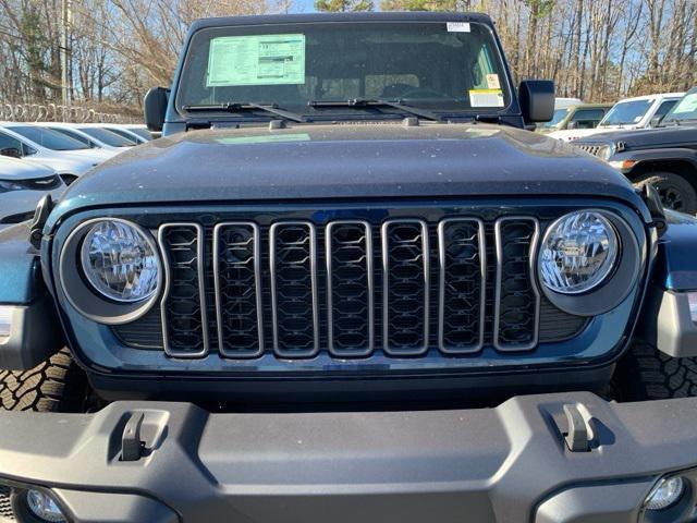 new 2025 Jeep Gladiator car, priced at $42,630