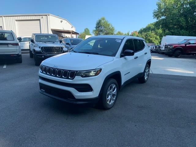 new 2024 Jeep Compass car, priced at $25,495