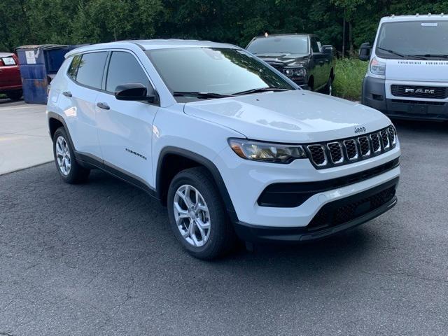 new 2024 Jeep Compass car, priced at $25,495