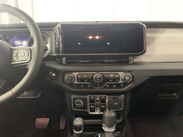 new 2025 Jeep Wrangler car, priced at $51,768