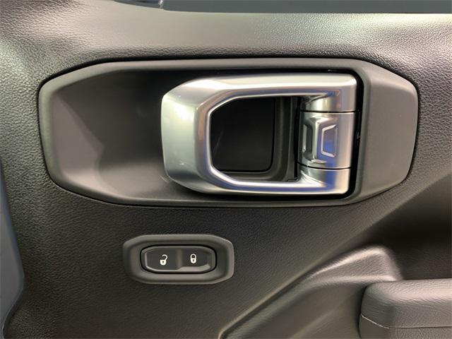 new 2025 Jeep Wrangler car, priced at $54,668