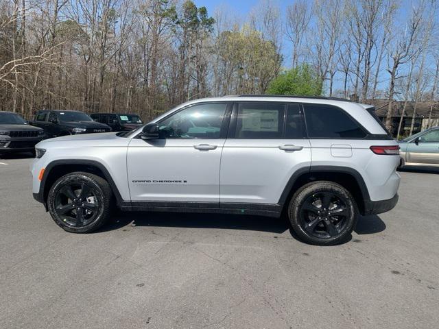 new 2025 Jeep Grand Cherokee car, priced at $48,999