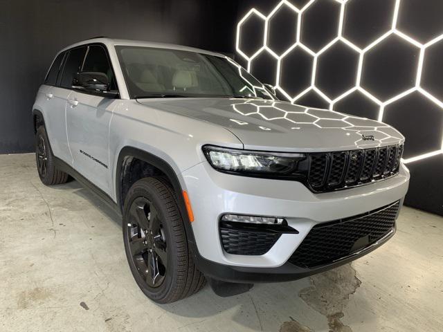 new 2025 Jeep Grand Cherokee car, priced at $49,191