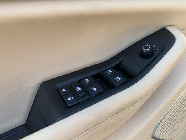 new 2025 Jeep Grand Cherokee car, priced at $48,999