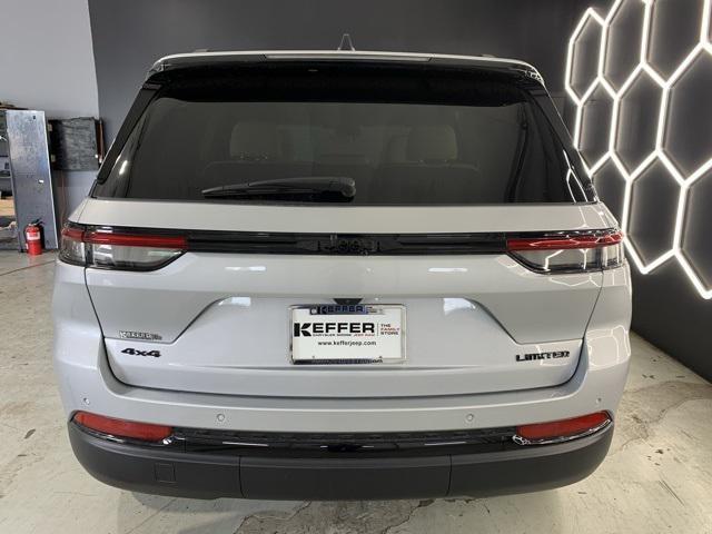 new 2025 Jeep Grand Cherokee car, priced at $49,191