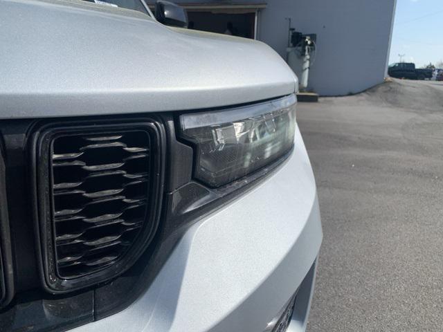 new 2025 Jeep Grand Cherokee car, priced at $48,999