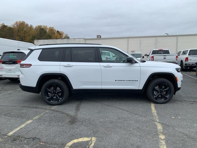 new 2025 Jeep Grand Cherokee L car, priced at $52,721