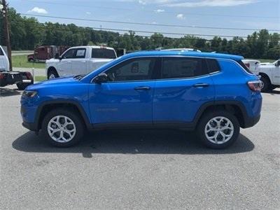 new 2024 Jeep Compass car, priced at $26,090