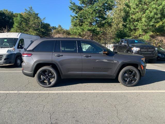 new 2025 Jeep Grand Cherokee car, priced at $46,825