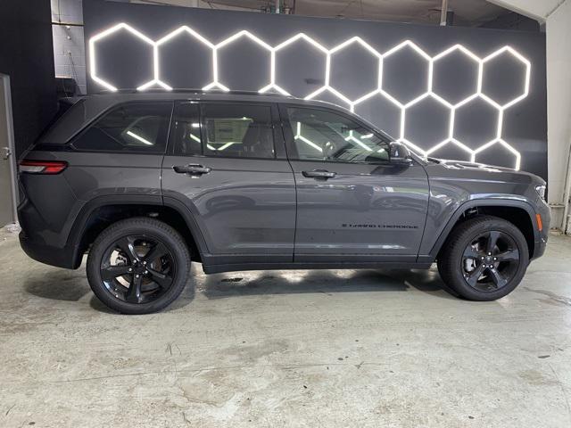new 2025 Jeep Grand Cherokee car, priced at $45,841