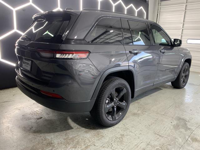 new 2025 Jeep Grand Cherokee car, priced at $45,841