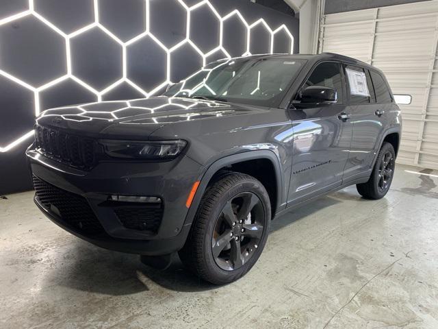new 2025 Jeep Grand Cherokee car, priced at $45,841