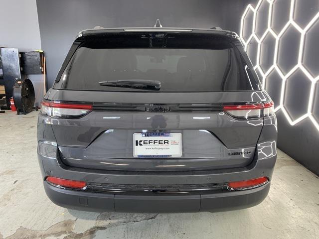new 2025 Jeep Grand Cherokee car, priced at $45,841