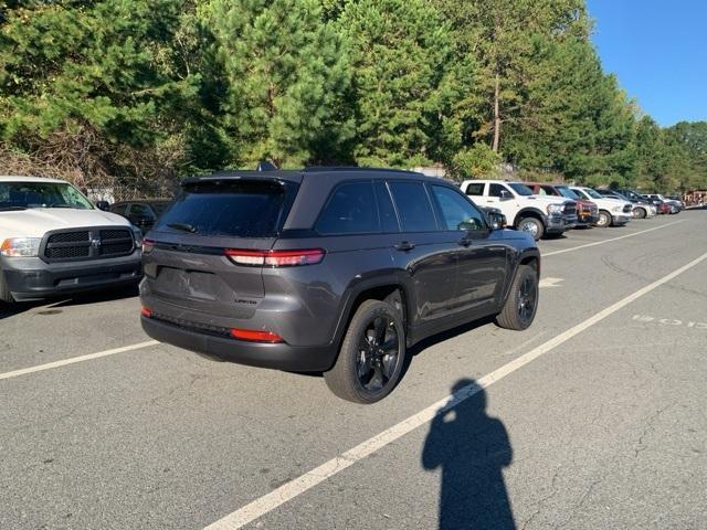 new 2025 Jeep Grand Cherokee car, priced at $48,955