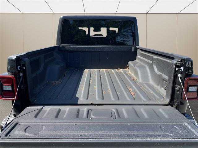 new 2025 Jeep Gladiator car, priced at $53,790