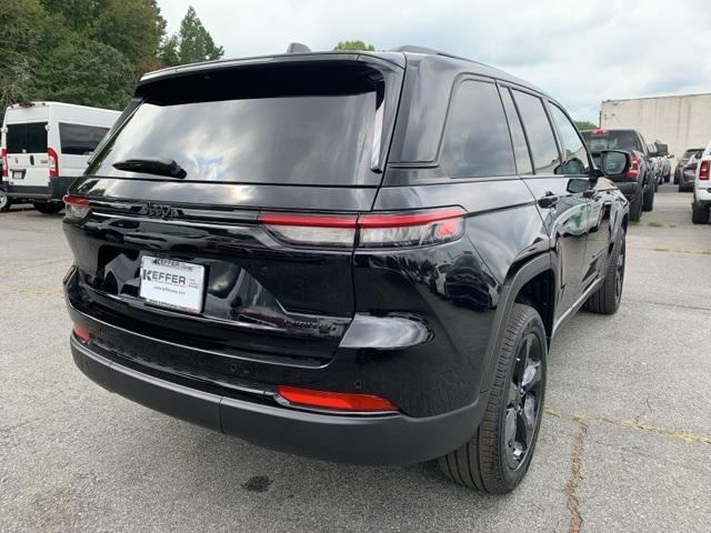 new 2025 Jeep Grand Cherokee car, priced at $43,488