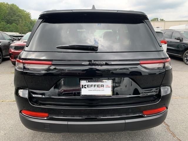 new 2025 Jeep Grand Cherokee car, priced at $43,488