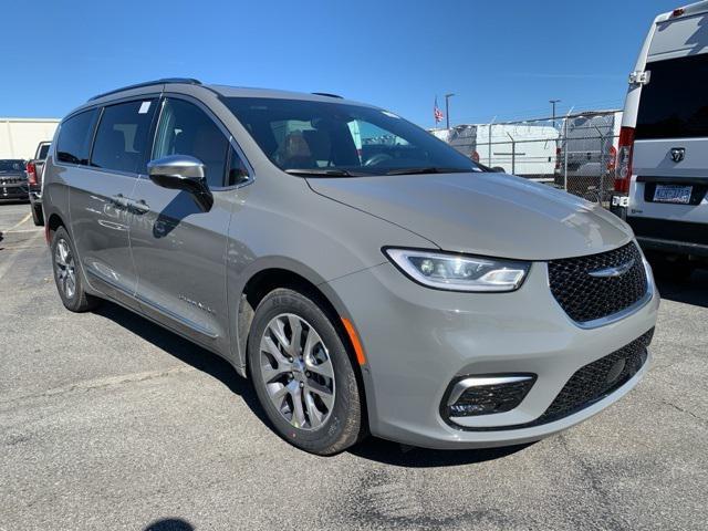 new 2025 Chrysler Pacifica car, priced at $53,101