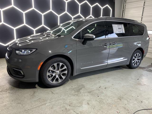 new 2025 Chrysler Pacifica car, priced at $54,736