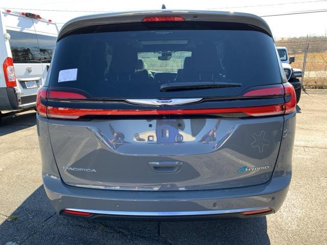 new 2025 Chrysler Pacifica car, priced at $53,101
