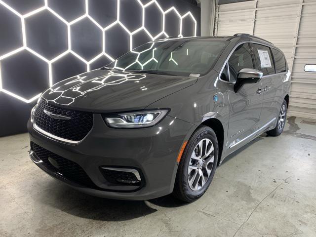 new 2025 Chrysler Pacifica car, priced at $54,736