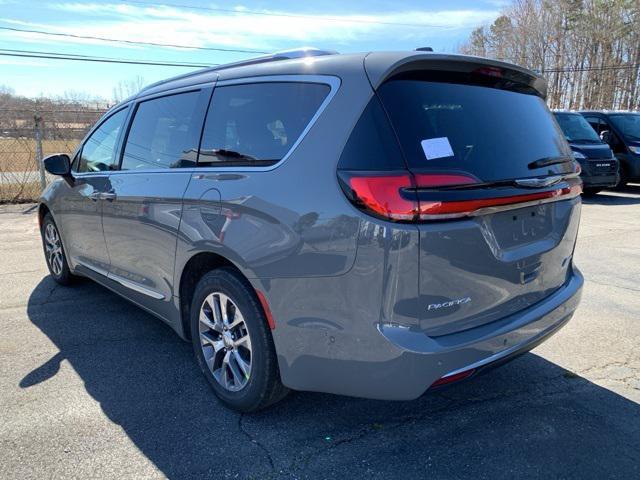 new 2025 Chrysler Pacifica car, priced at $53,101