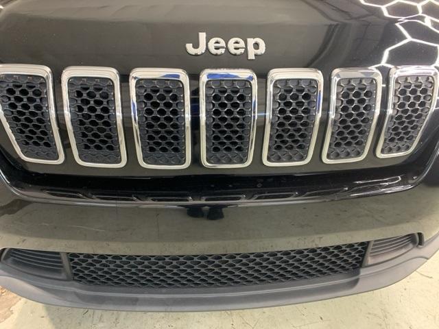 used 2019 Jeep Cherokee car, priced at $13,670