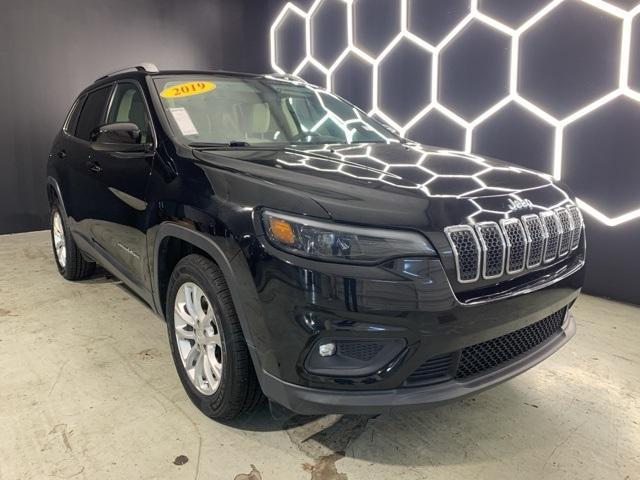 used 2019 Jeep Cherokee car, priced at $13,670