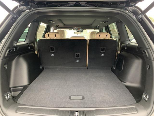 new 2025 Jeep Grand Cherokee car, priced at $48,999